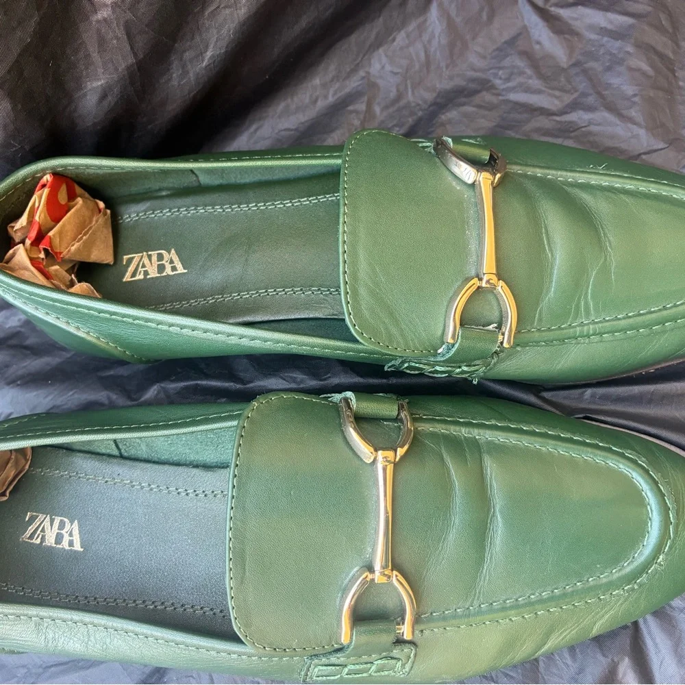 Zara Green Leather Loafers with Gold Horsebit - Picture 1 of 4